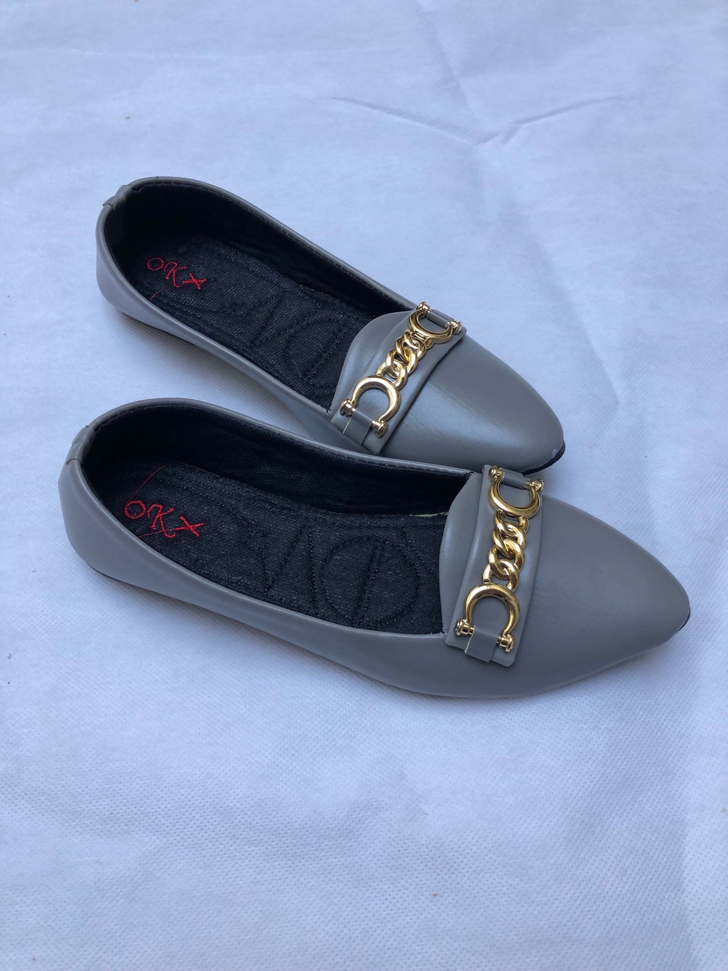 MM49-POSH PUMPS