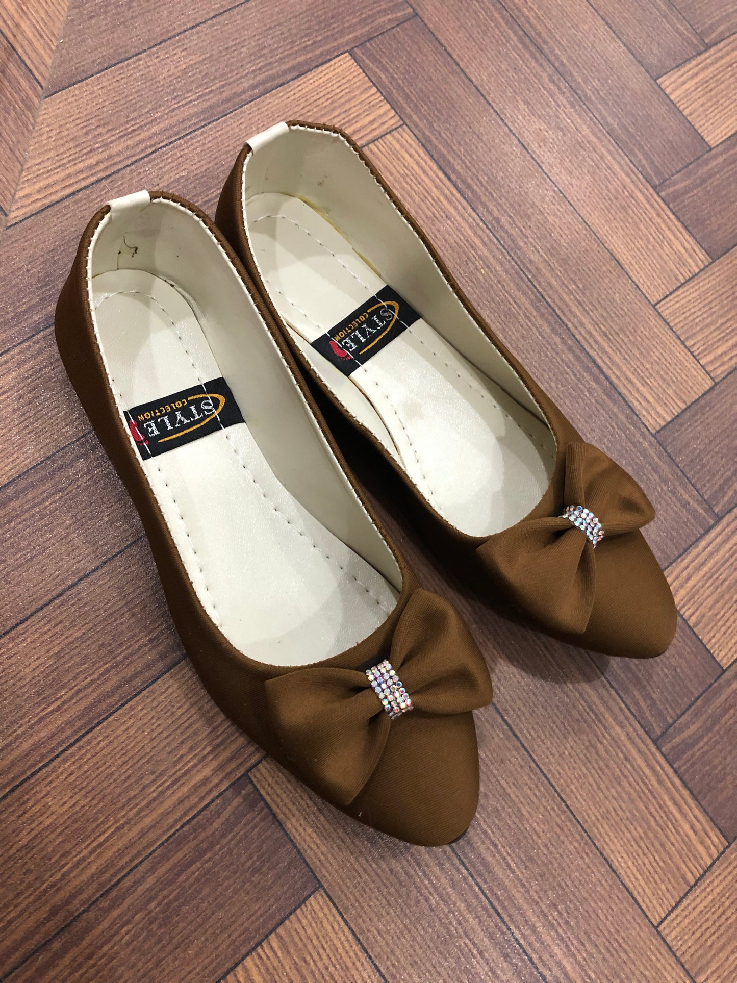 MM56 - POSH PUMPS