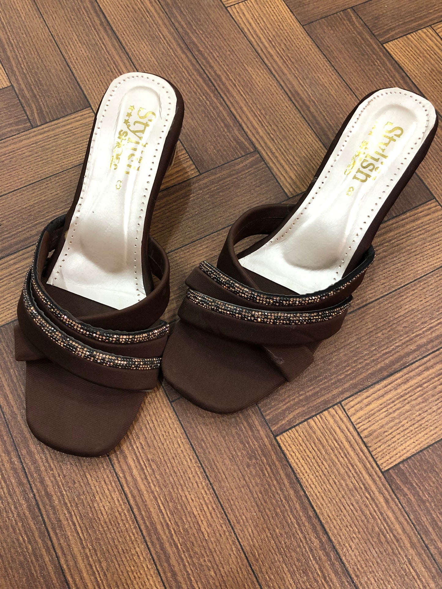 MM052- BLOCK HEEL