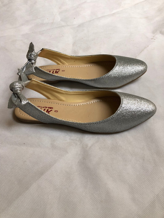 MM57 - POSH PUMPS