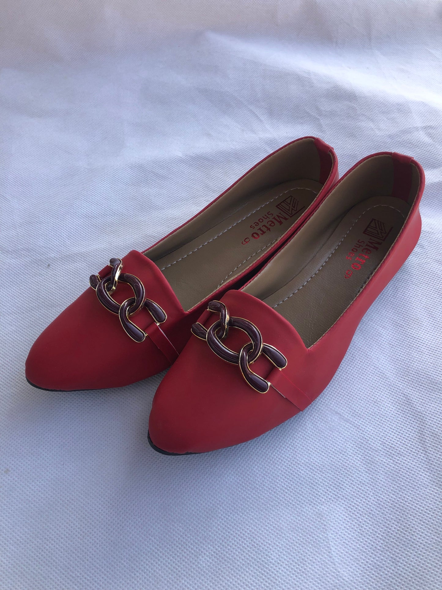 MM48-POSH PUMPS