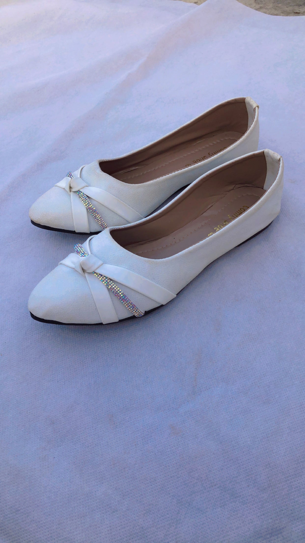 MM409-POSH PUMPS