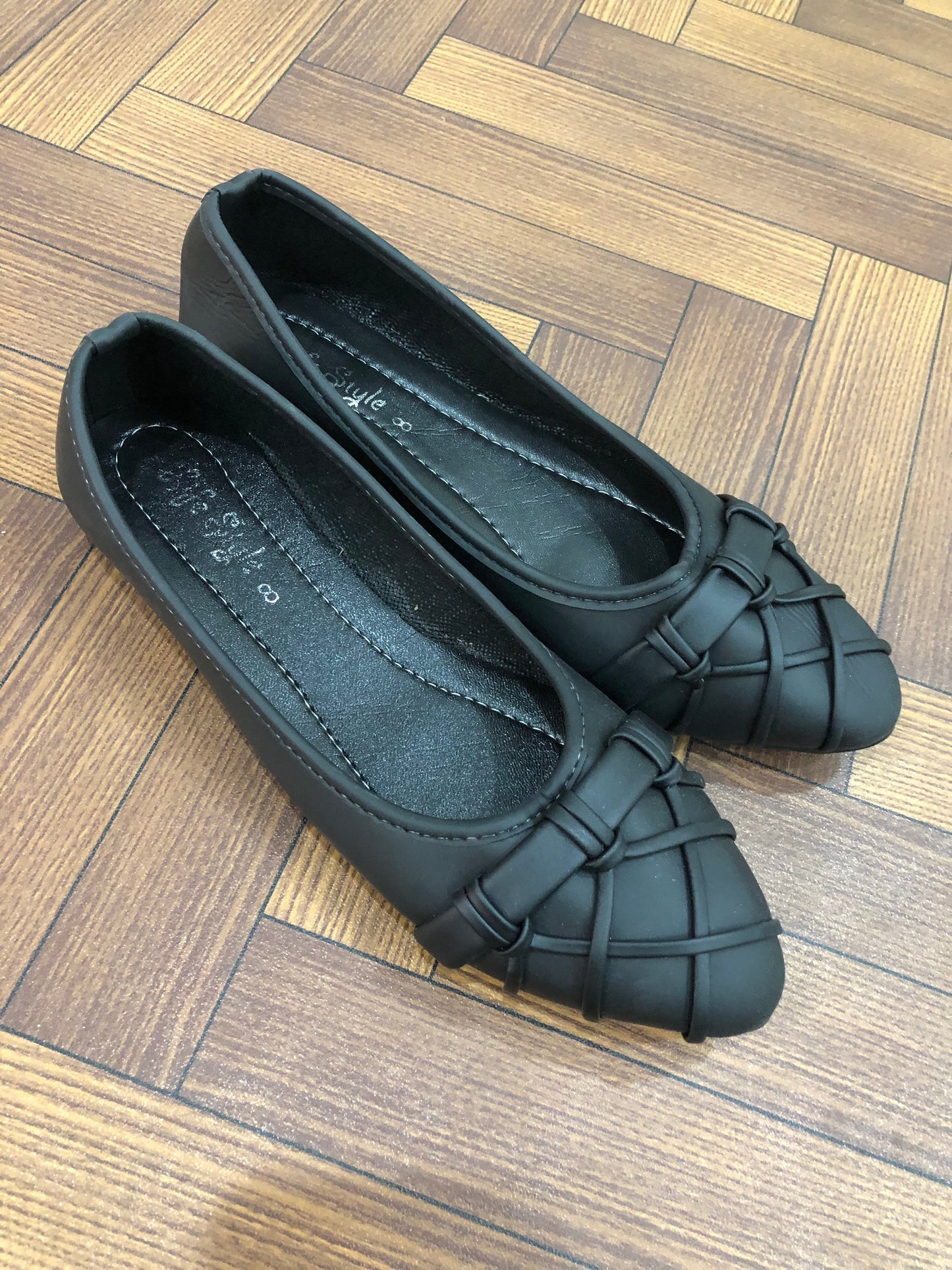 MM561 - POSH PUMPS