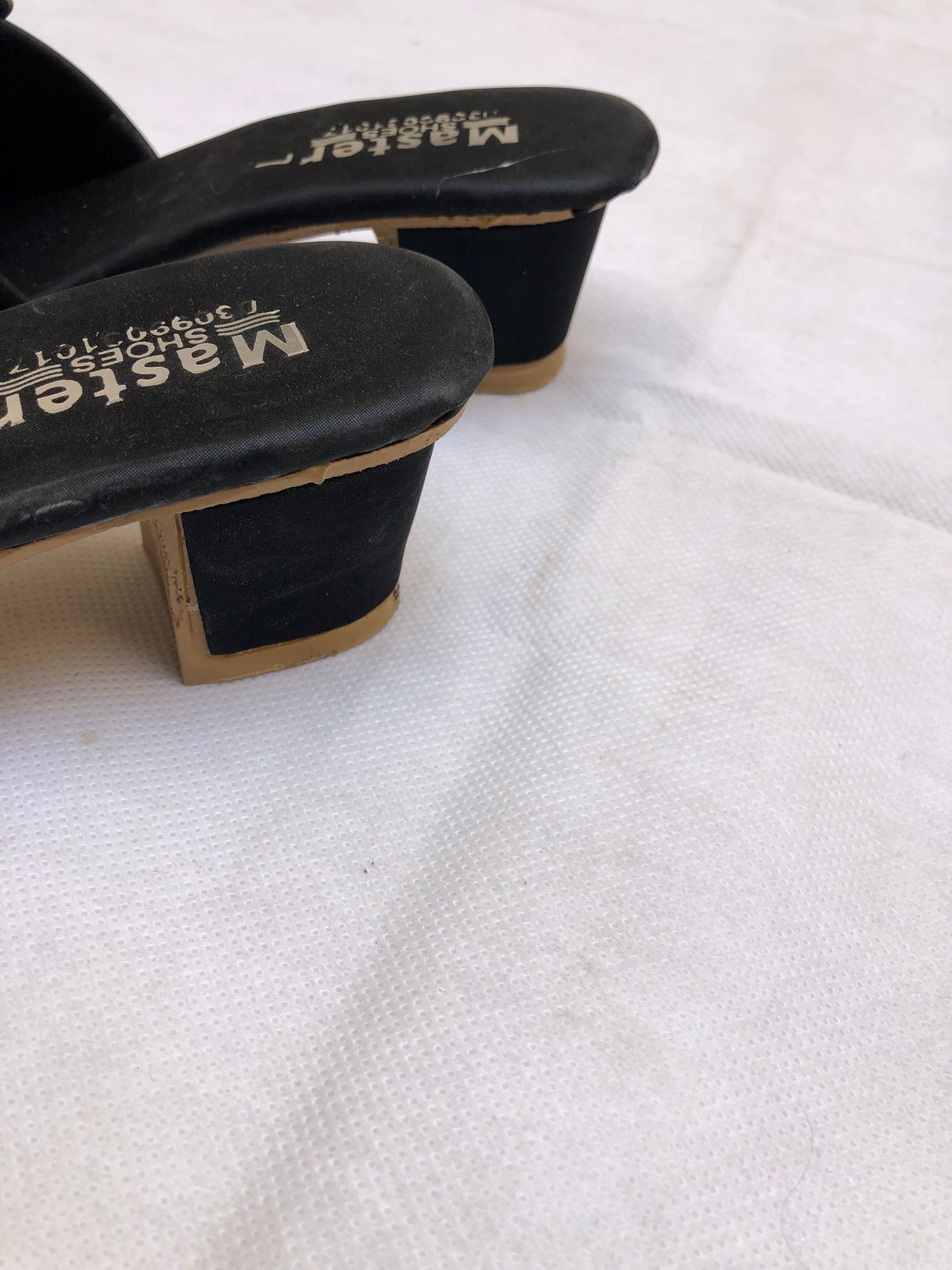 MM08- BLOCK HEEL