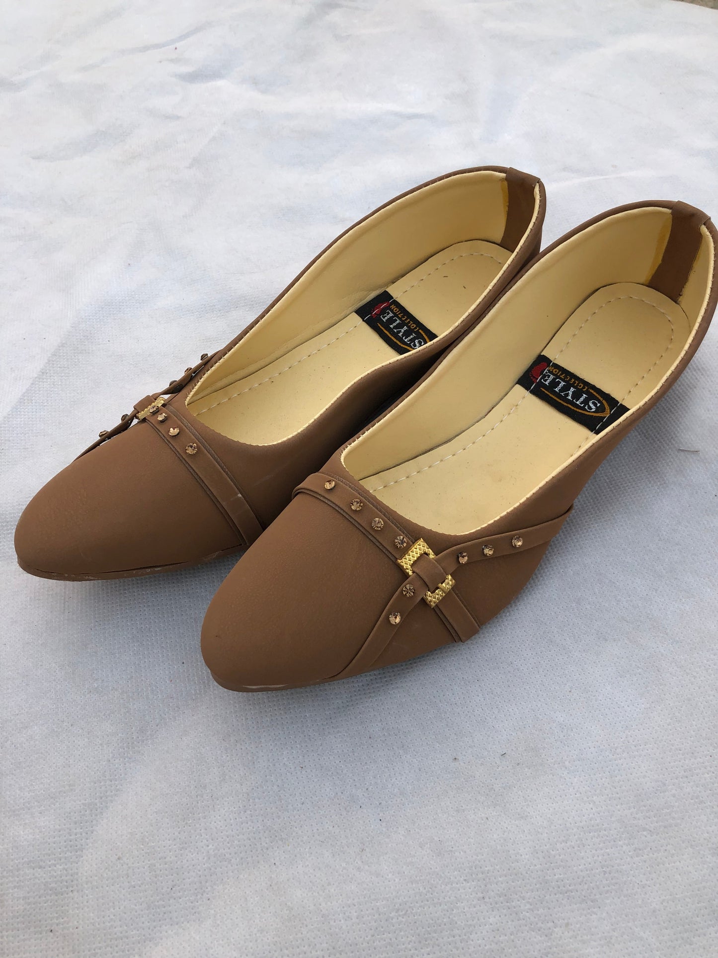 MM56 - POSH PUMPS