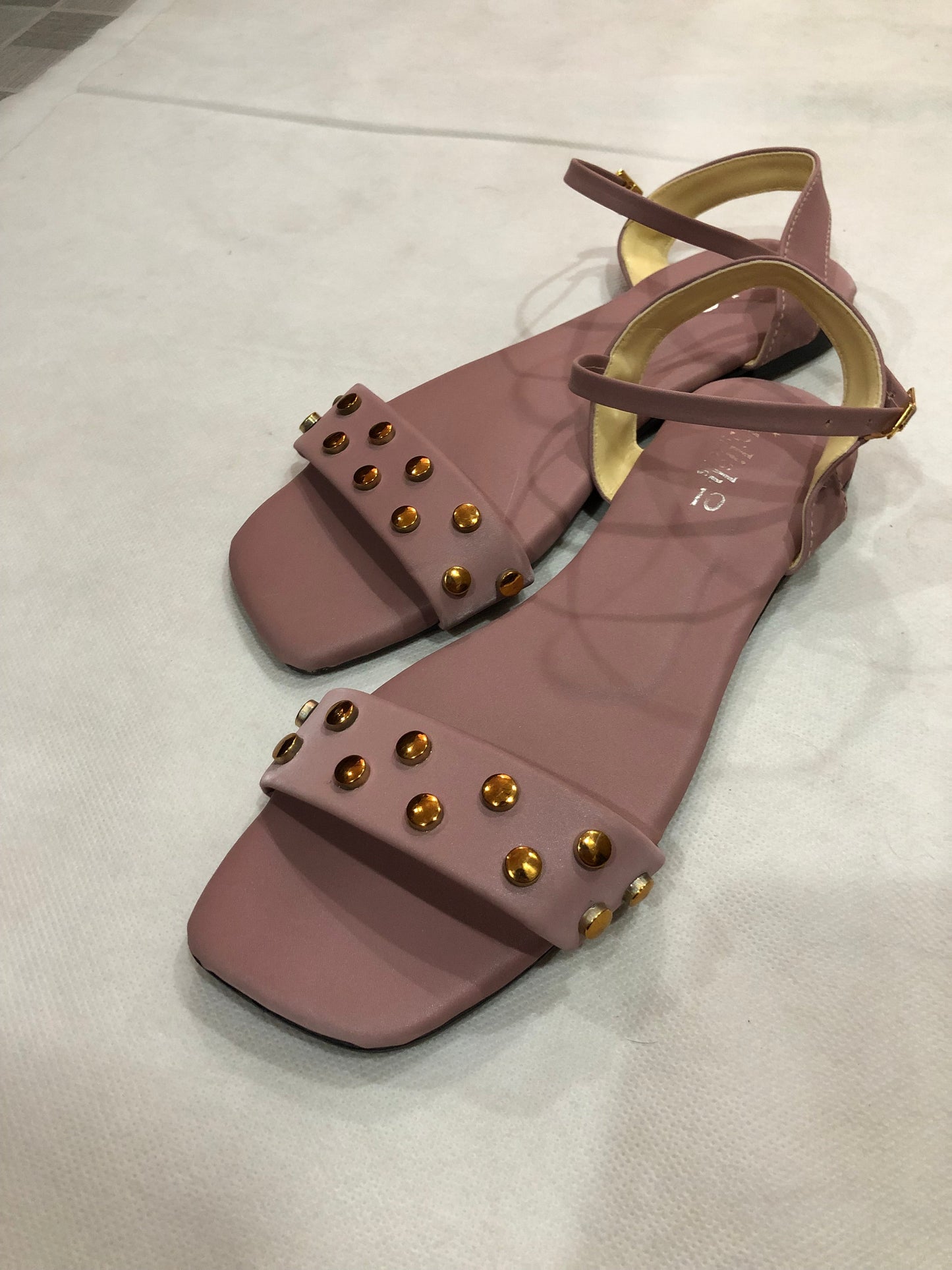 MM843-FANCY SANDALS