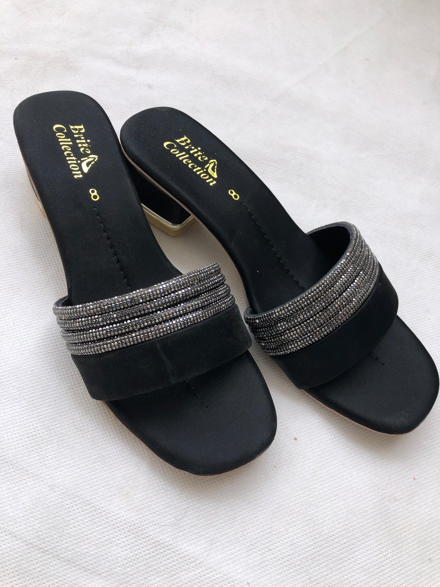 MM052- BLOCK HEEL