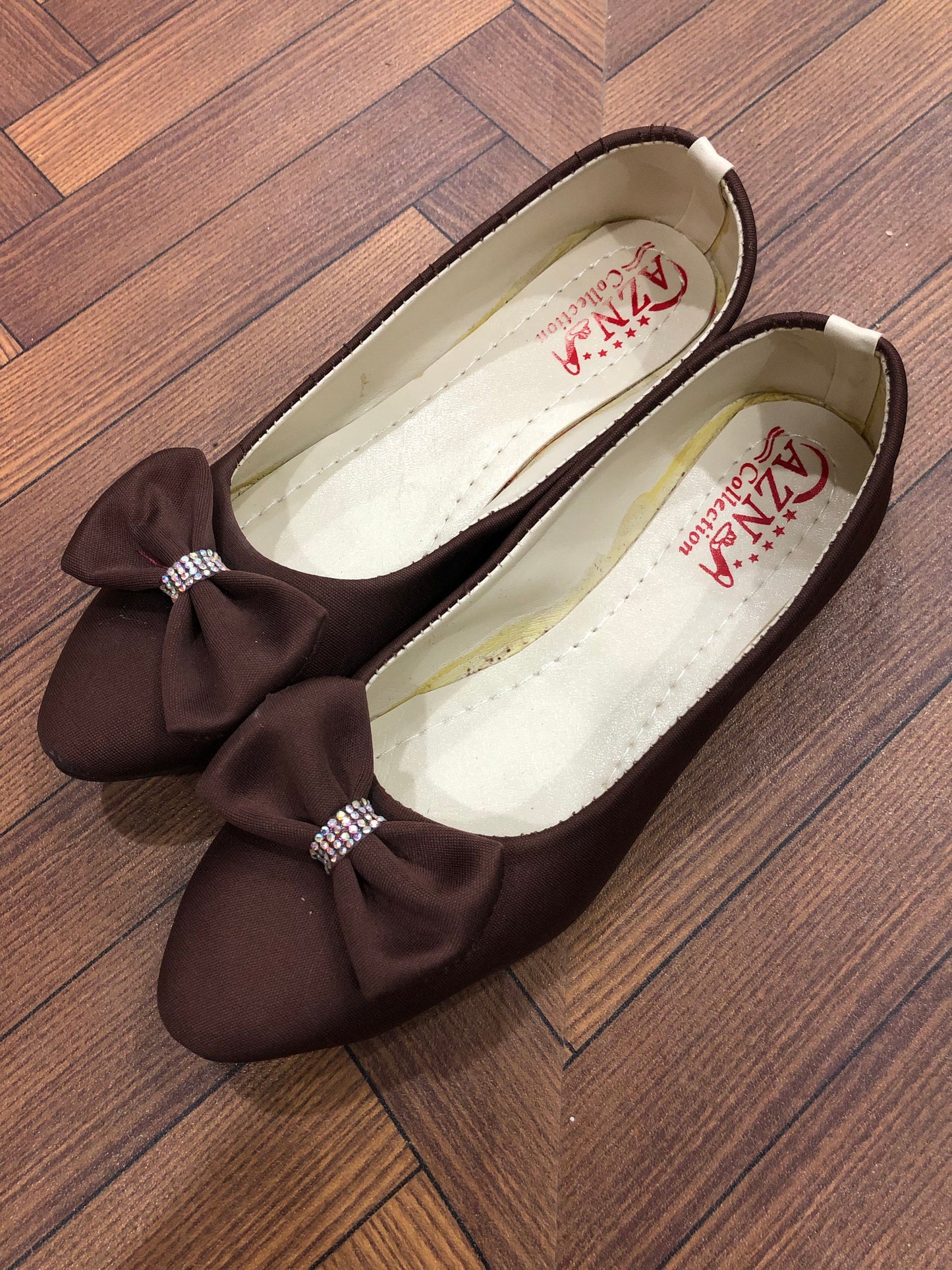 MM563 - POSH PUMPS