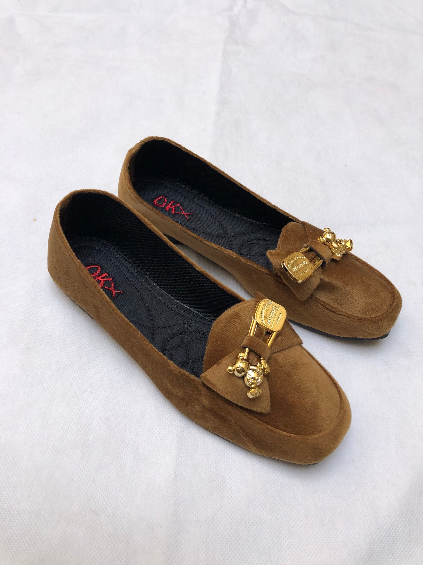 MM52-POSH PUMPS