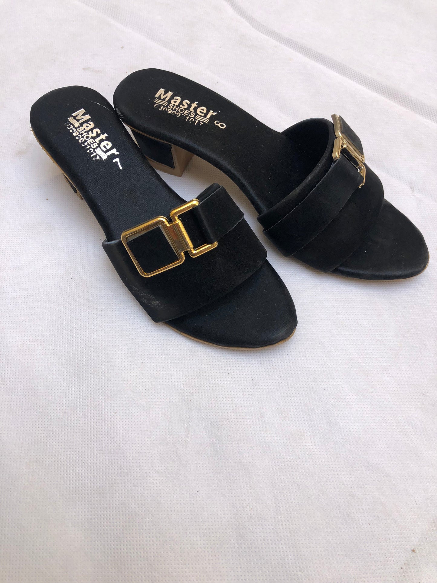 MM08- BLOCK HEEL