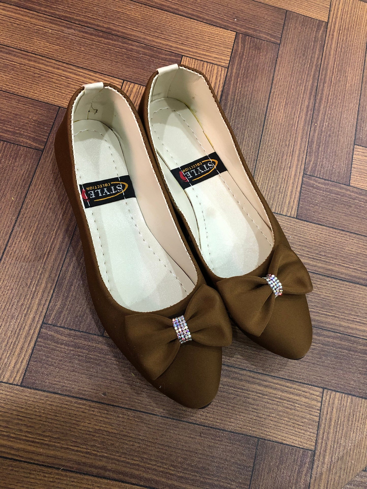 MM56 - POSH PUMPS
