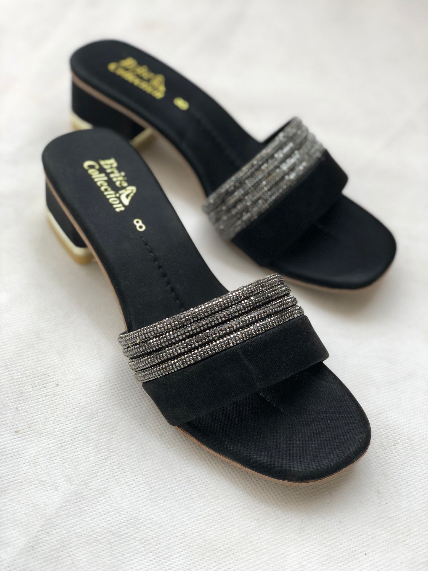 MM052- BLOCK HEEL