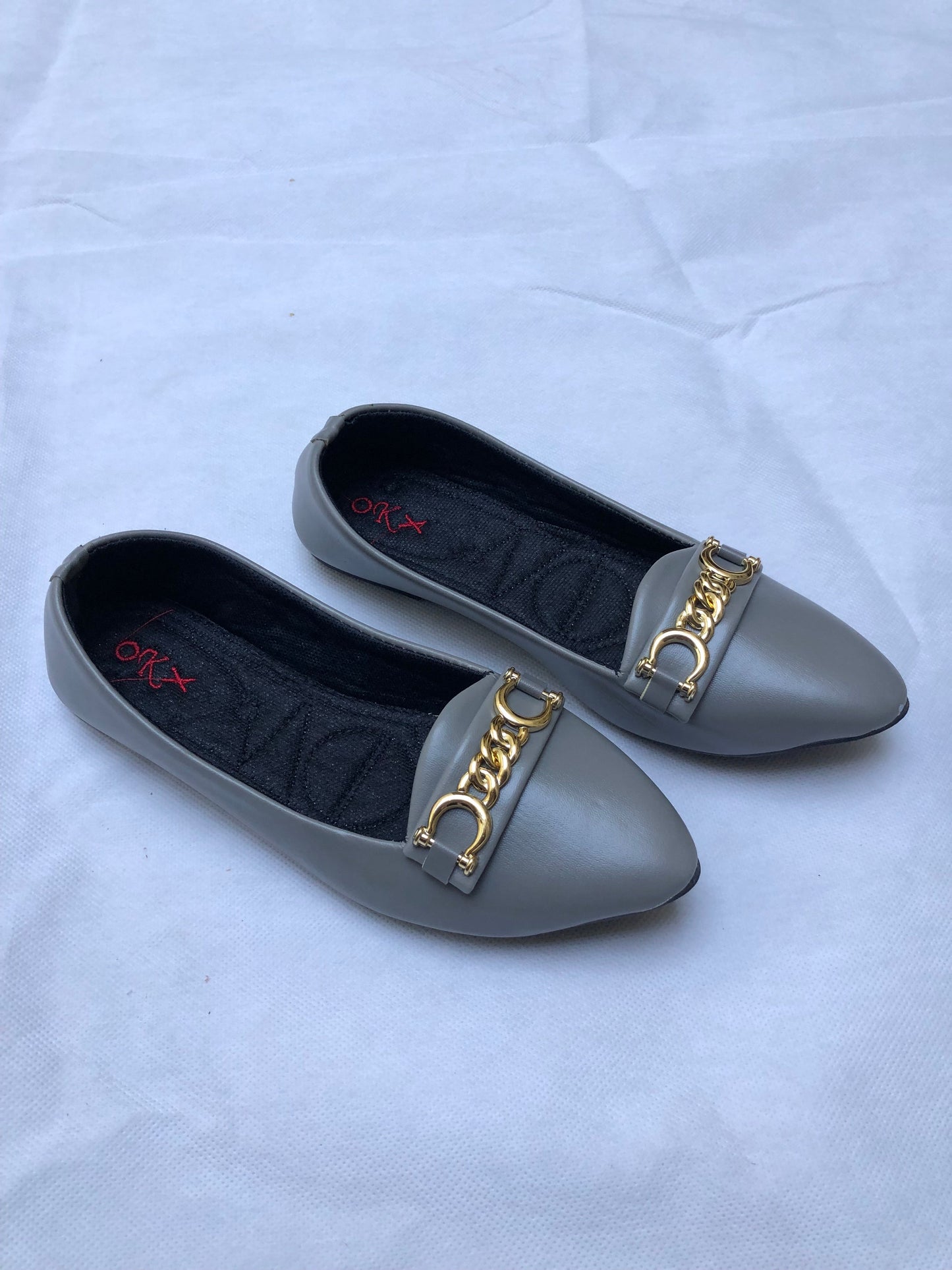 MM49-POSH PUMPS