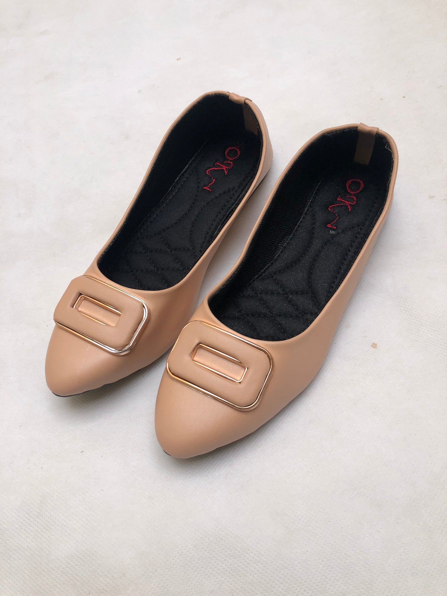 MM49-POSH PUMPS