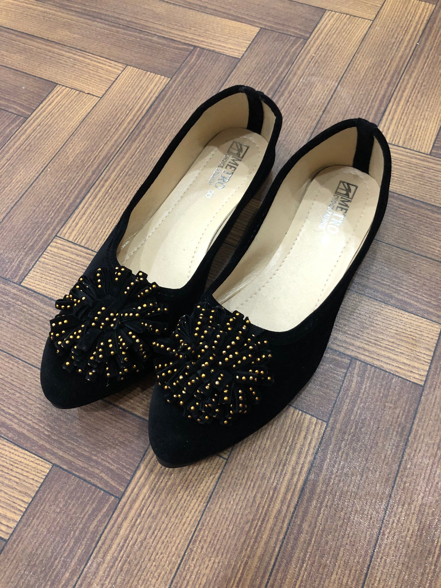 MM560 - POSH PUMPS(velvet)