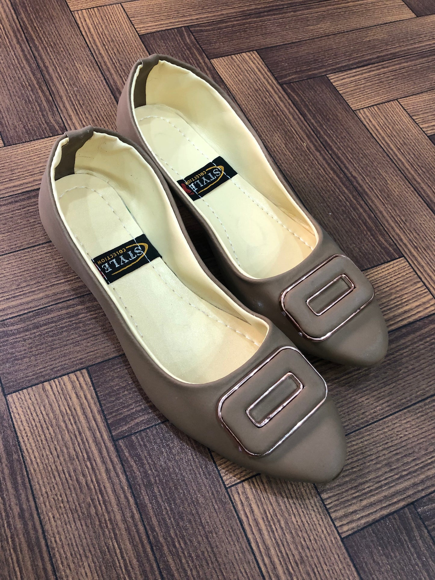 MM522 - POSH PUMPS