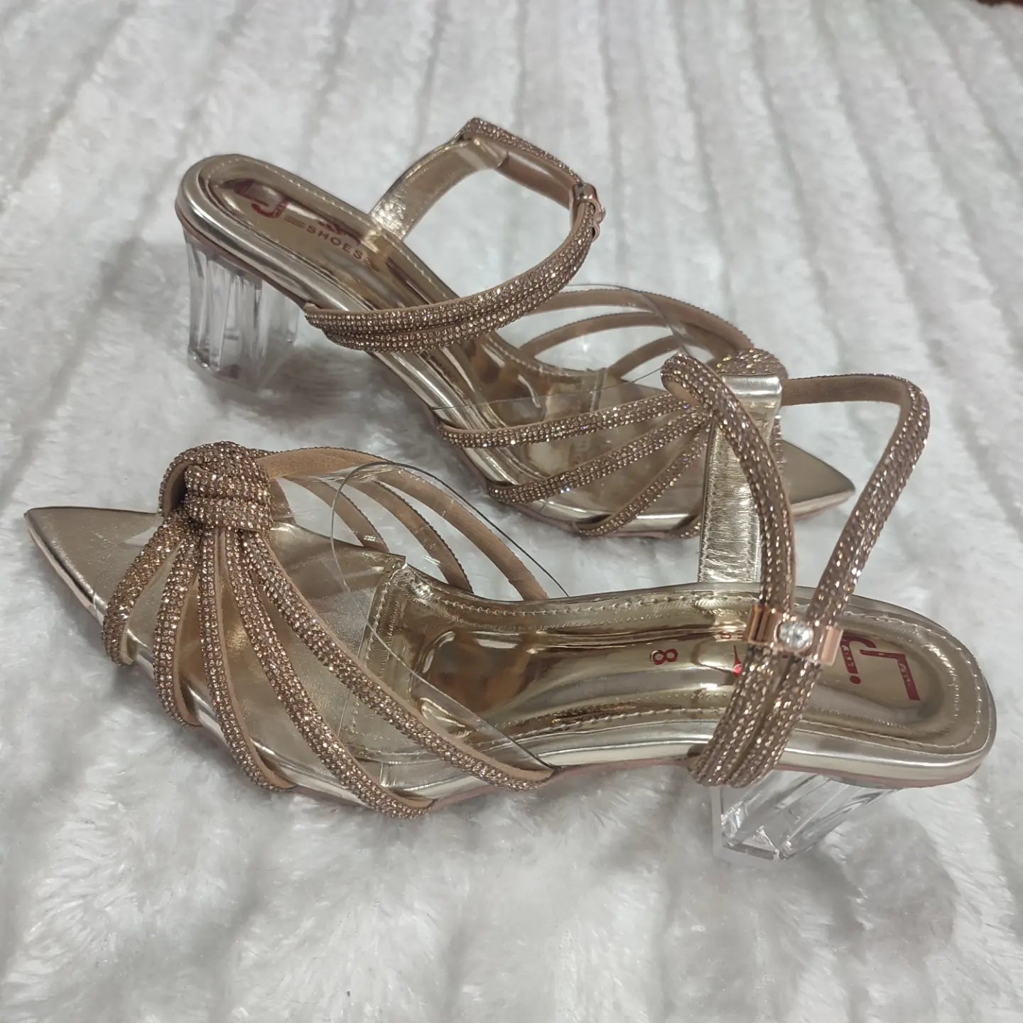 MM39- FANCY BLOCK HEEL (GOLDEN)